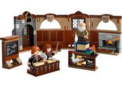 LEGO Hogwarts Castle: Charms Class