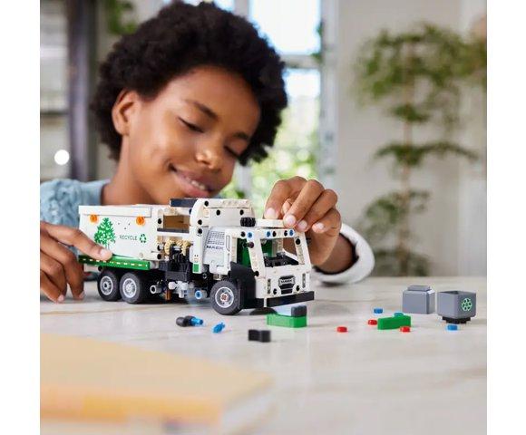 LEGO Mack LR Electric Garbage Truck - slika 3