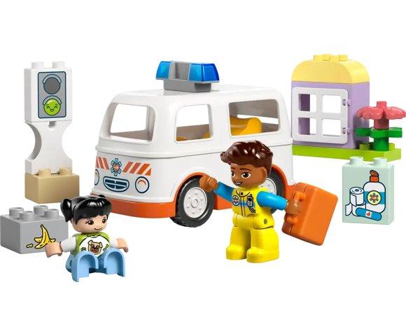 LEGO Ambulance and Driver - slika 2