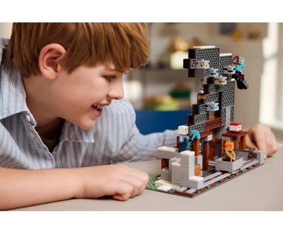 LEGO The Pickaxe Mine - slika 3