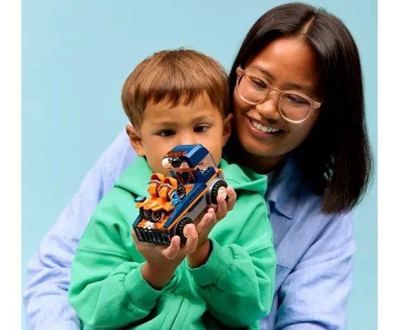 Lego Motorcycle Transporter - slika 4