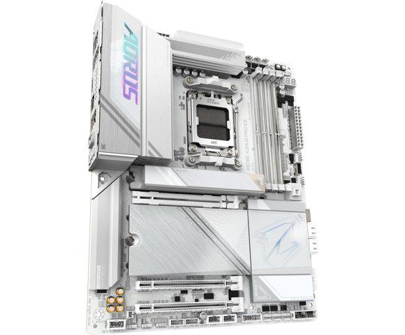 ASUS X870E AORUS PRO ICE - slika 5