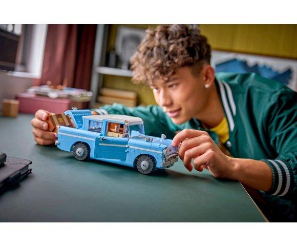 Lego Enchanted Flying Ford Anglia - slika 7