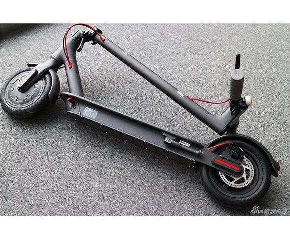 Xiaomi Mi Electric Scooter Black EU - slika 4