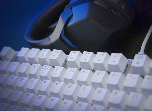 Cougar ULTIMUS EX White gaming tastatura