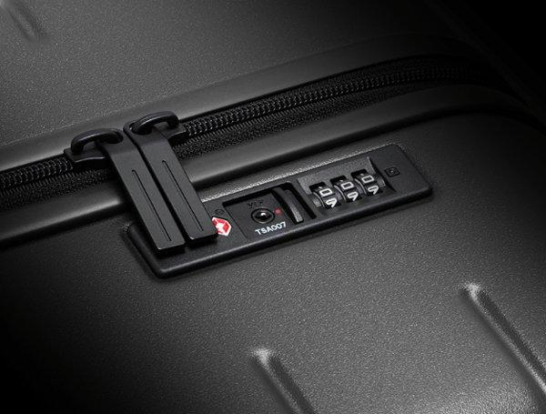 Xiaomi Luggage Classic Pro 28-inch crni kofer
