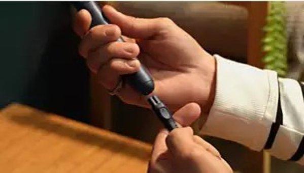 Philips OneBlade QP1424/10 brijač