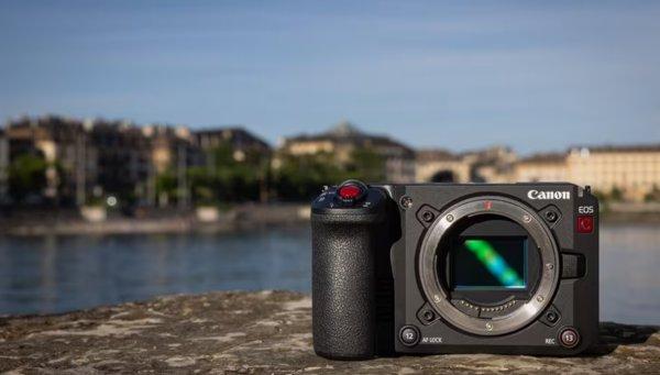 Canon Cinema EOS C50 EU26 digitalna kamera