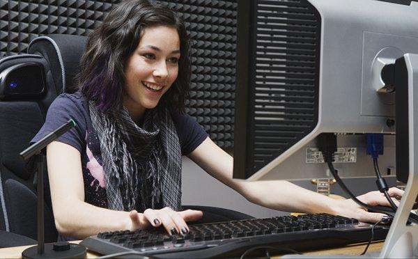 JBL Quantum Stream Talk