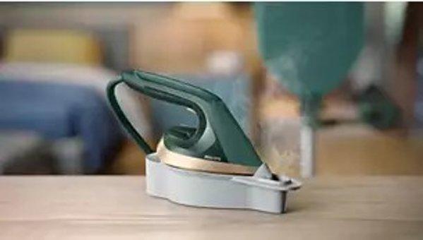 Philips AIS6020/70 stanica za peglanje