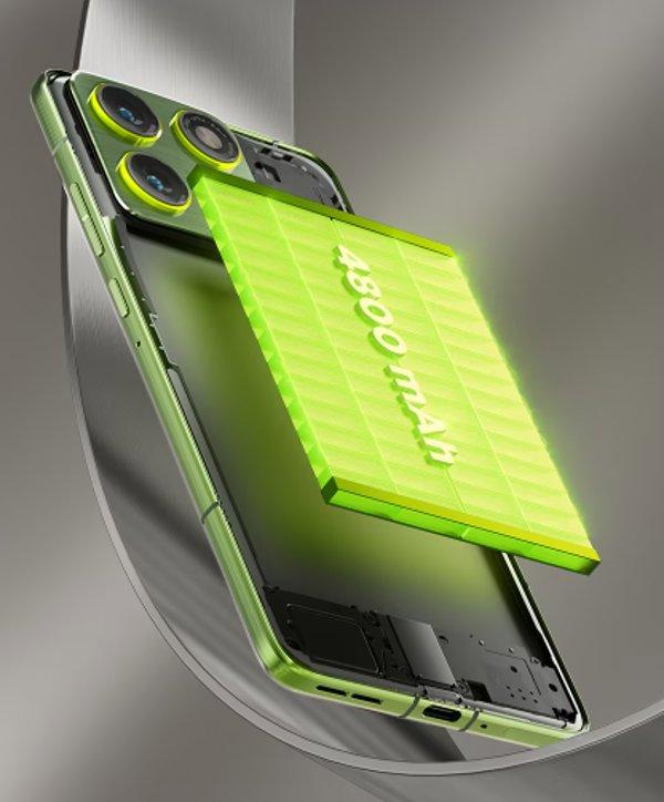 Motorola EDGE 70 Bronze Green 12GB 512GB smartphone