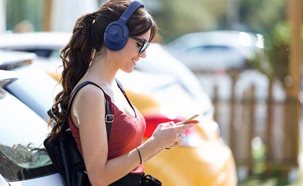 JBL Tune 780NC Black slušalice
