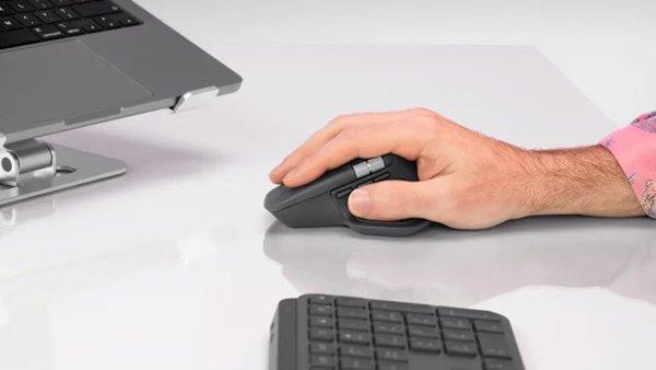 Logitech MX Master 4 Graphite miš