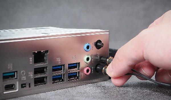ASUS B850 MAX GAMING WIFI matična ploča