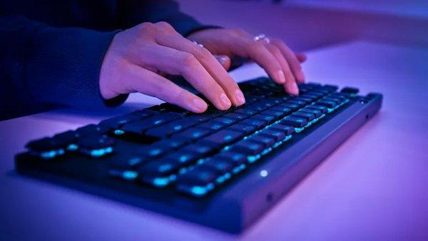 Logitech G515 Lightspeed TKL Tactile Black tastatura