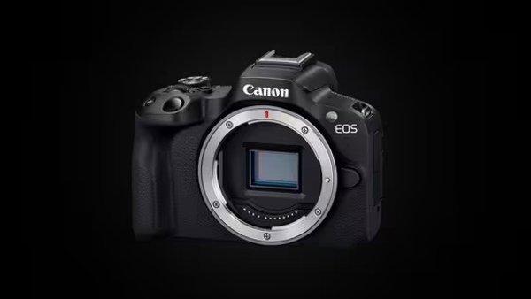 Canon EOS R50 WH + RFS18-45 SEE fotoaparat