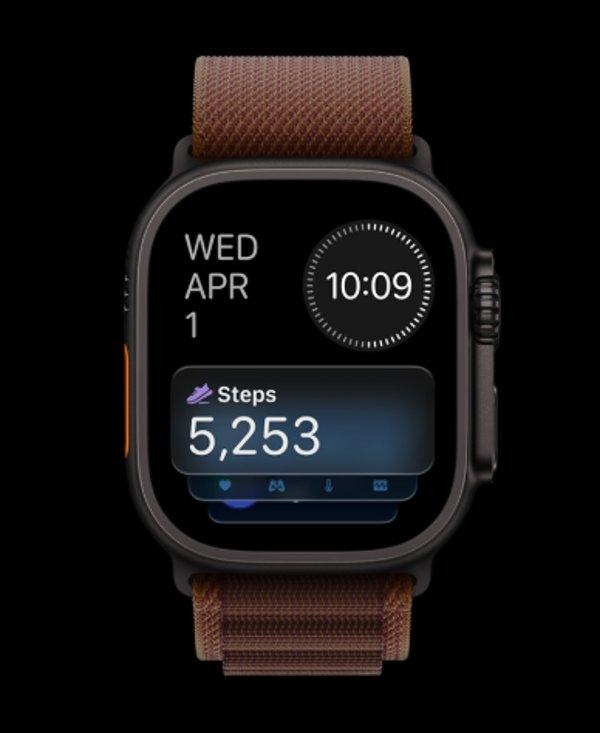 Apple Watch Ultra 4 GPS + Cellular Natural Titanium (Desert Alpine Loop L)