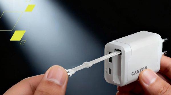 Canyon OnCharge 65RС Black punjač