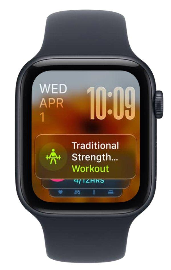 Apple Watch SE 3 v2 GPS 40mm Starlight (Sand Sport Band) S/ M