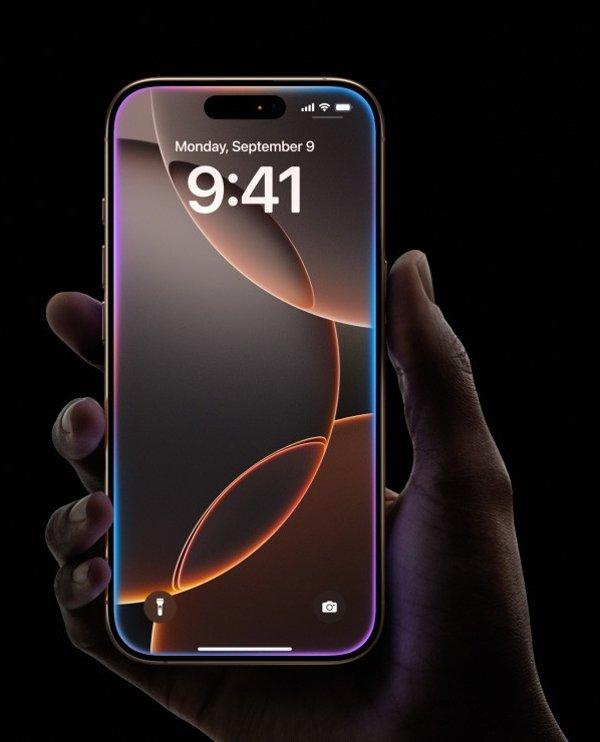 Apple iPhone 16 Pro Max 256GB (Desert Titanium) smartphone