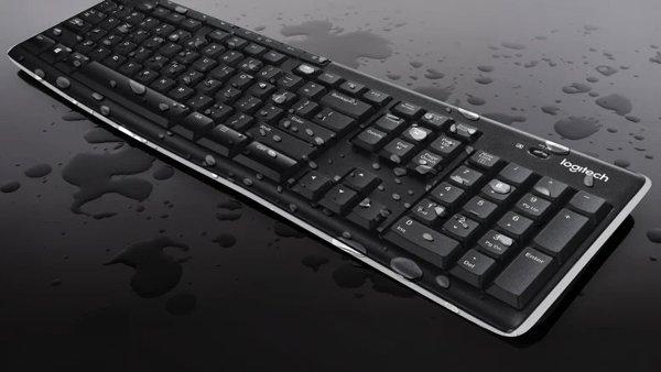 Logitech MK270 Black English International (QWERTY) tastatura i miš
