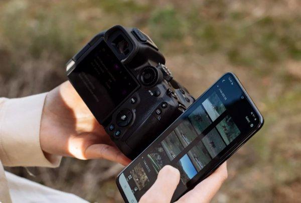 Canon EOS R7 Mirrorless