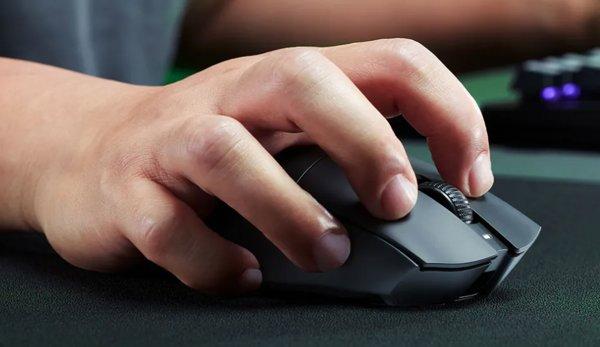 Razer DeathAdder V3 HyperSpeed miš