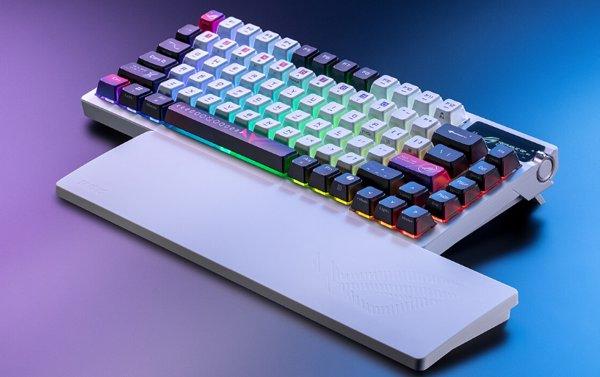 ASUS ROG Azoth X gaming tastatura