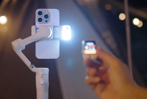 Hohem iSteady V3 Ultra White gimbal