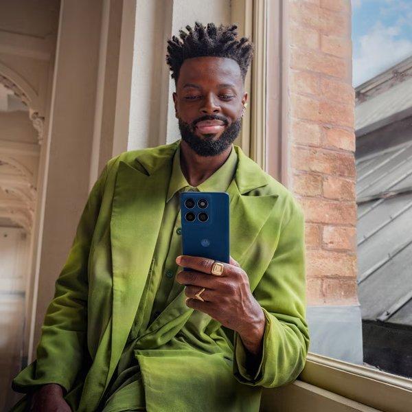 MOTOROLA EDGE 60 12GB 256GB Shamrock smartphone