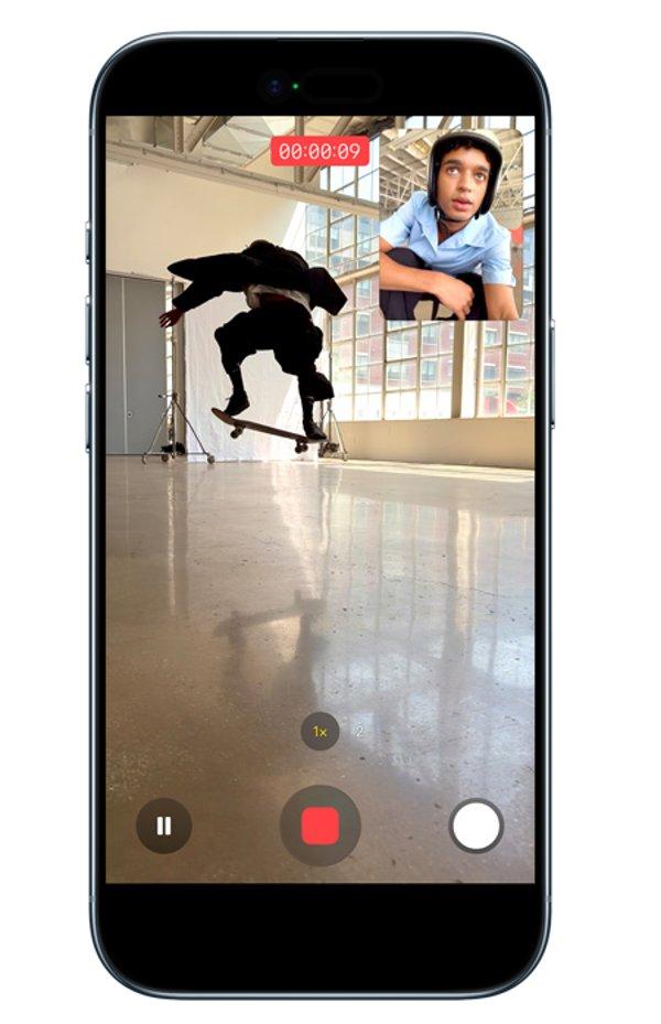 Apple iPhone Air 1TB Sky Blue smartphone