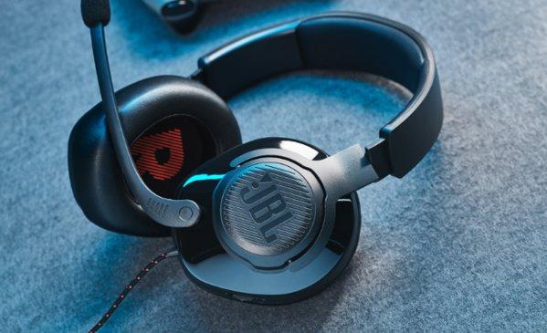 JBL Quantum 300