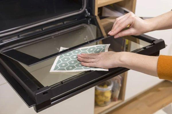 Gorenje BO6735E02XK0 ugradna pećnica