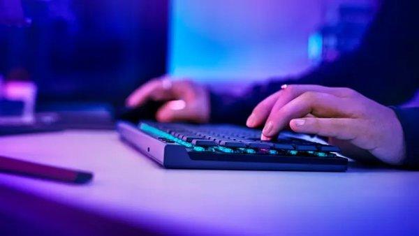 Logitech G515 Lightspeed TKL Tactile Black tastatura