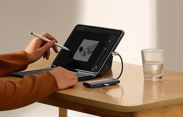 Baseus Metal Gleam 4-in-1 Hub