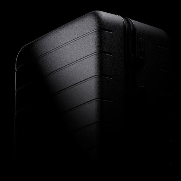 Xiaomi Luggage Classic Pro 28-inch crni kofer