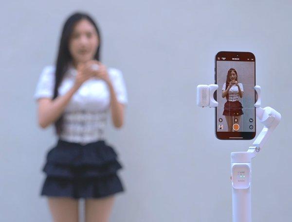 Hohem iSteady V3 Ultra White gimbal