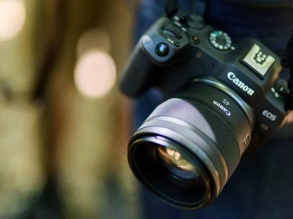Canon RF 45mm F1.2 STM objektiv