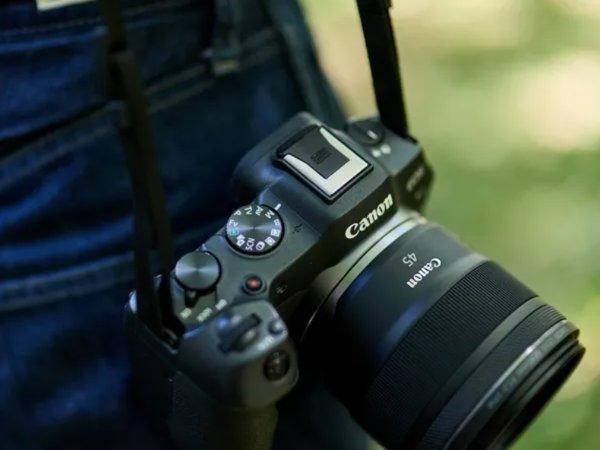 Canon RF 45mm F1.2 STM objektiv