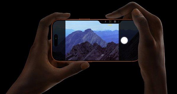 Apple iPhone 17 Pro 1TB Deep Blue smartphone