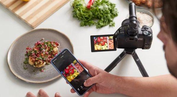 Canon EOS R50 WH + RFS18-45 SEE fotoaparat