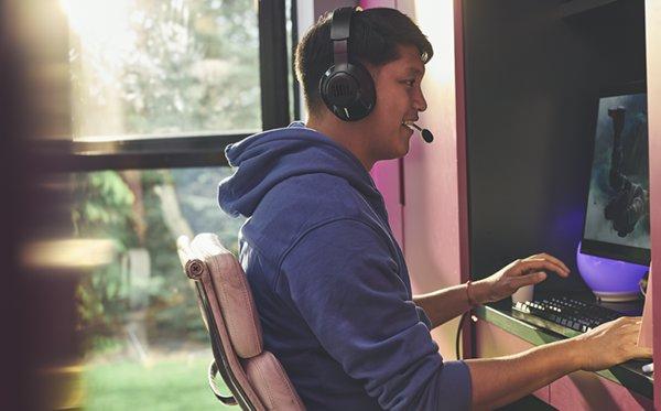 JBL QUANTUM 360 Purple