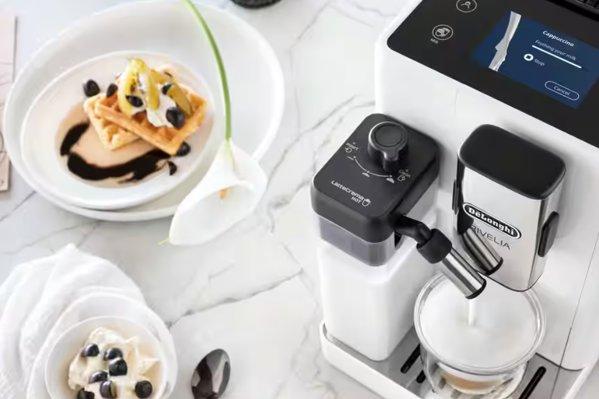Delonghi Rivelia Arctic White aparat za kafu