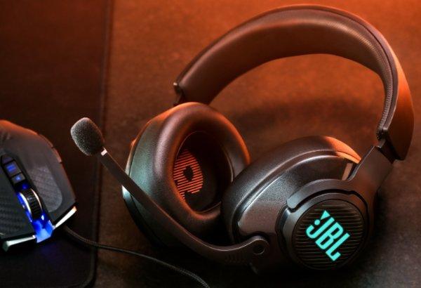 JBL Quantum 400