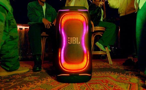 JBL PARTYBOX 330 Black zvučnik