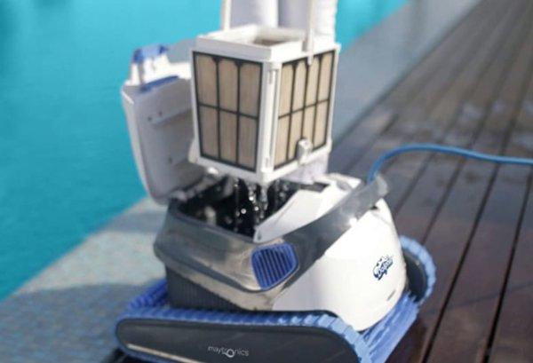 Robotic DOLPHIN S200