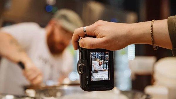 Canon EOS R50 V V5 + RFS 14-30