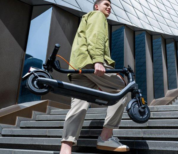 Segway E2 E II električni trotinet